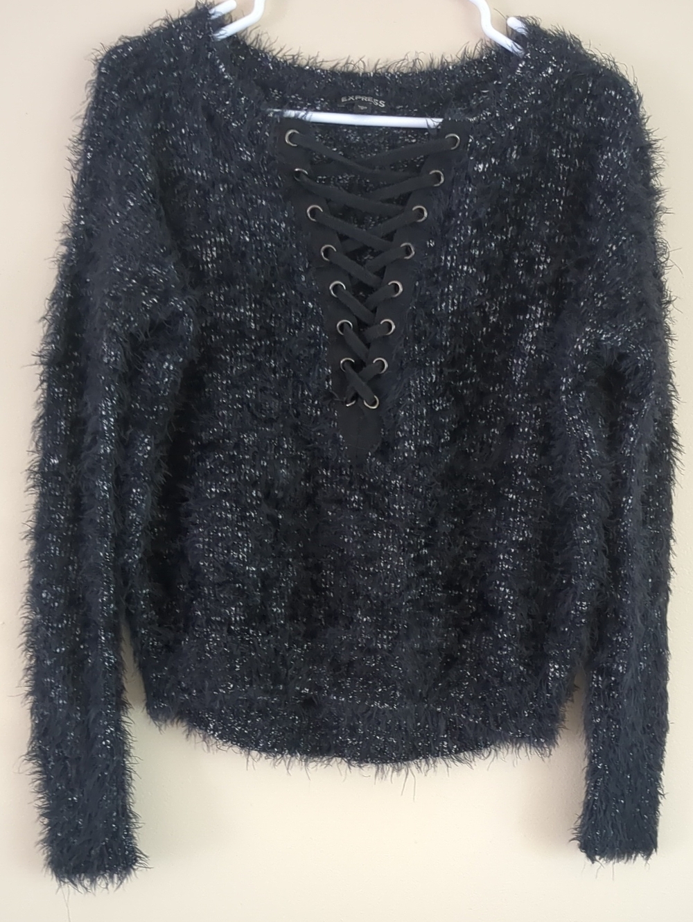 Small Express Eyelash Lace Up Sweater Black